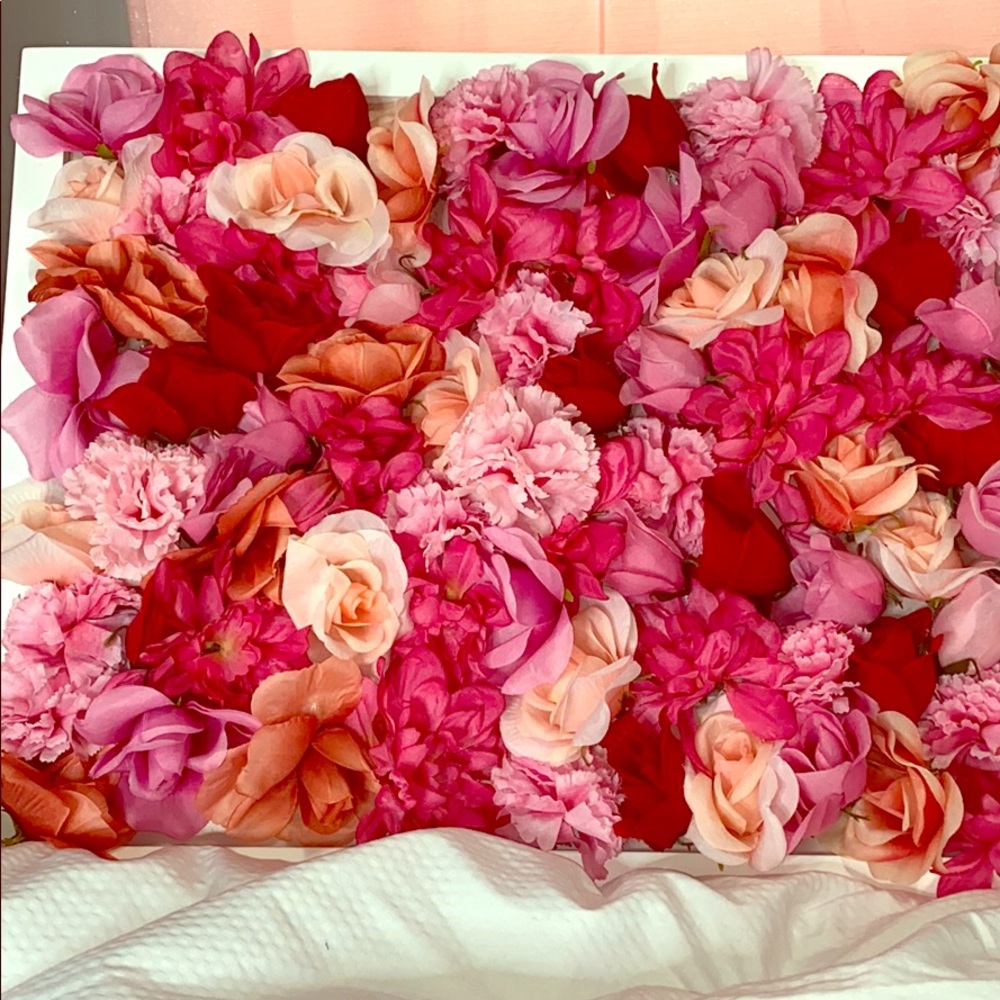 Homemade flowers wall decor